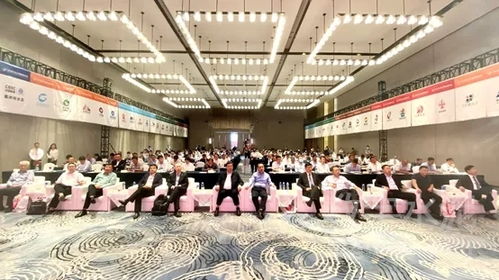 2021年水泥行業(yè)50強(qiáng)高層論壇暨中國水泥協(xié)會(huì)八屆三次理事會(huì)議在南昌召開